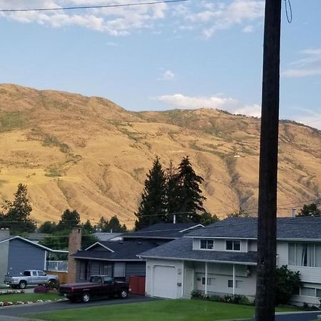 Charming - 2 Bedrooms Suite, 1 Full Bath & Family Room Kamloops Exteriör bild