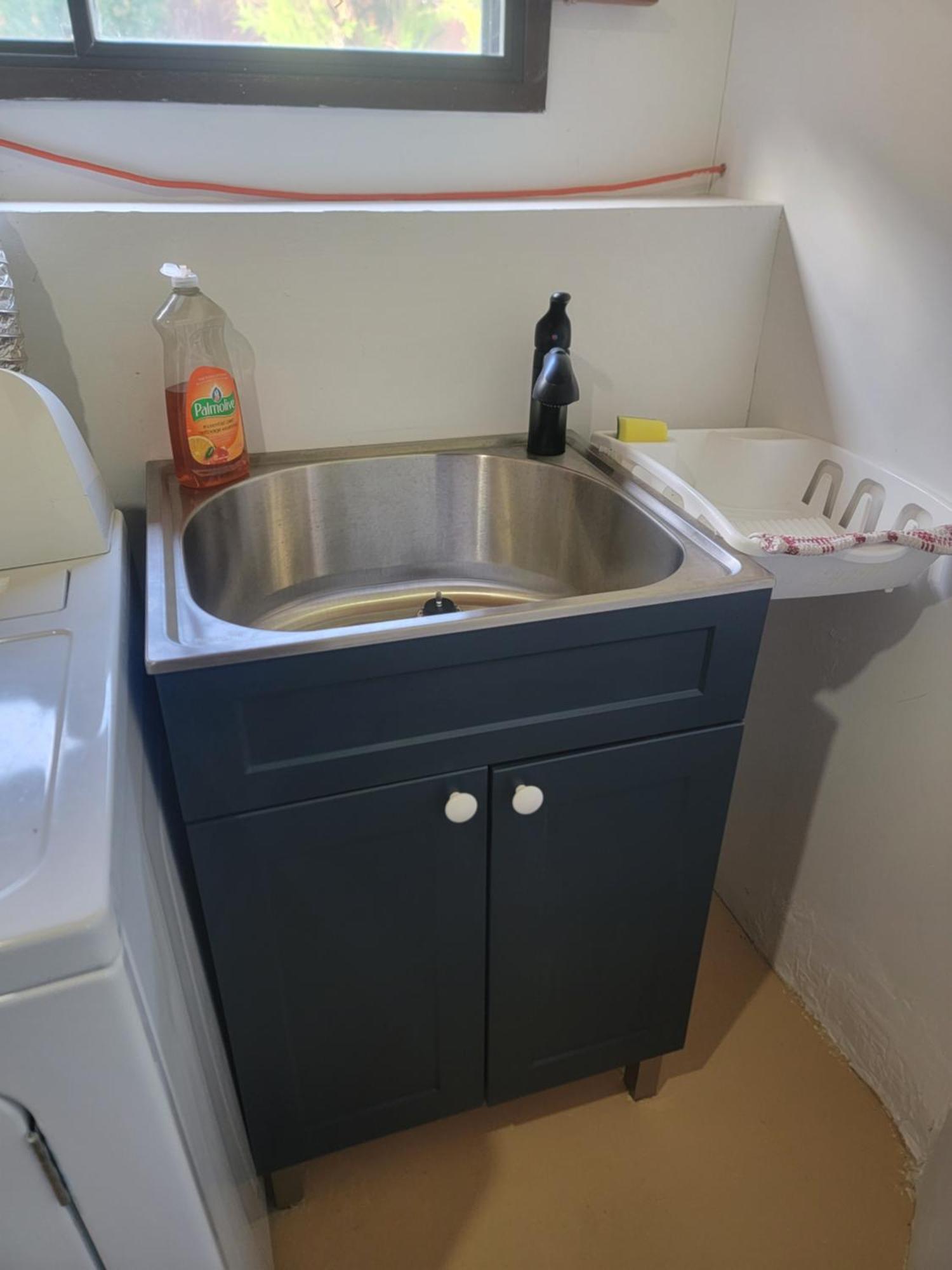 Charming - 2 Bedrooms Suite, 1 Full Bath & Family Room Kamloops Exteriör bild