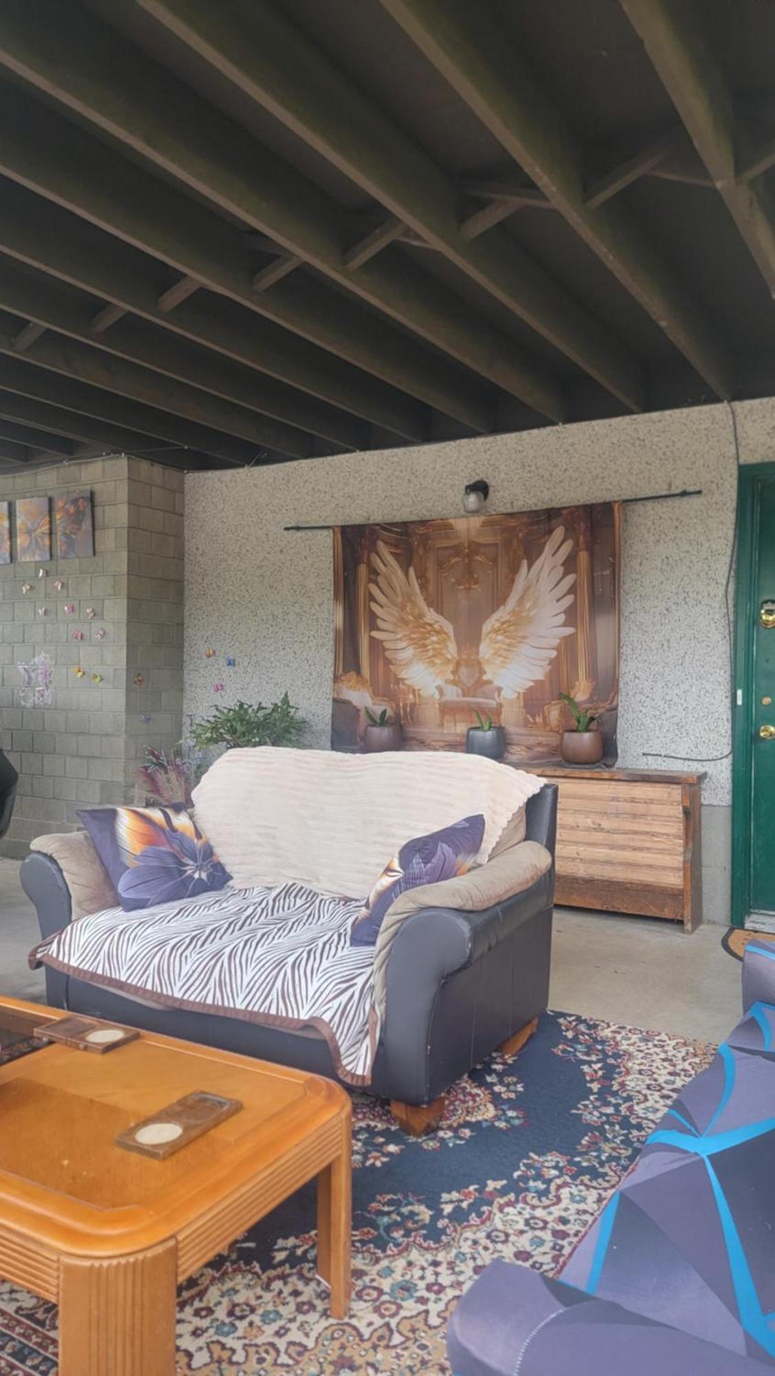 Charming - 2 Bedrooms Suite, 1 Full Bath & Family Room Kamloops Exteriör bild